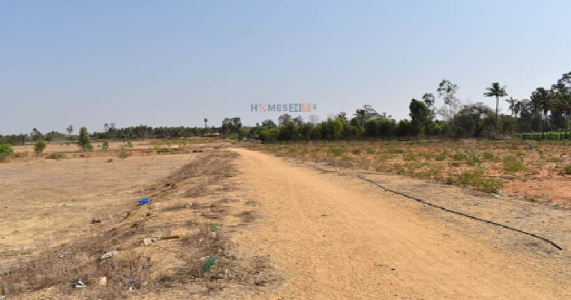 Raaja Railway Lake View-cover-06